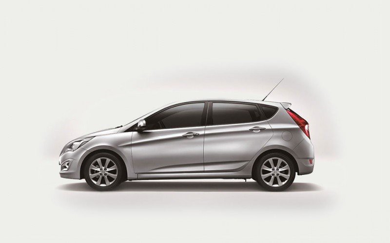 Hyundai Solaris - цены и комплектации, технические характеристики, фото и отзывы, двигатели и расход топлива, клиренс, обзор Хендай Солярис Хэтчбек
