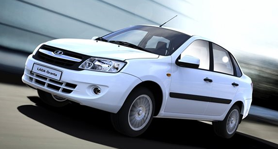 Недорогой автомобиль для женщины новичка: авто до 500 000 рублей