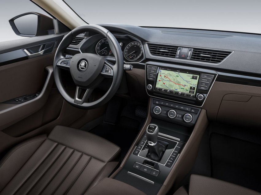 Skoda Superb - цены и комплектации, технические характеристики, фото и отзывы, двигатели и расход топлива, клиренс, обзор Шкода Суперб
