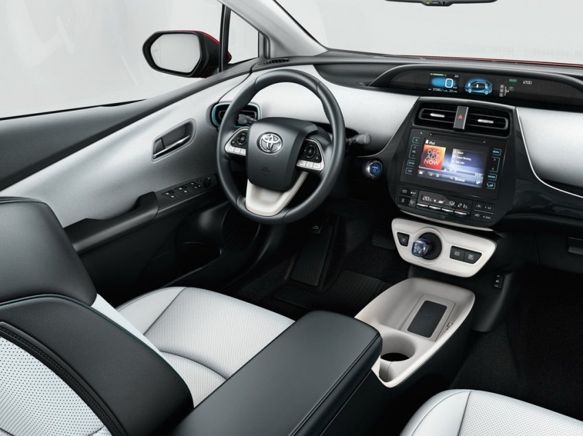 Toyota Prius - цены и комплектации, технические характеристики, фото и отзывы, двигатели и расход топлива, клиренс, обзор Тойота Приус