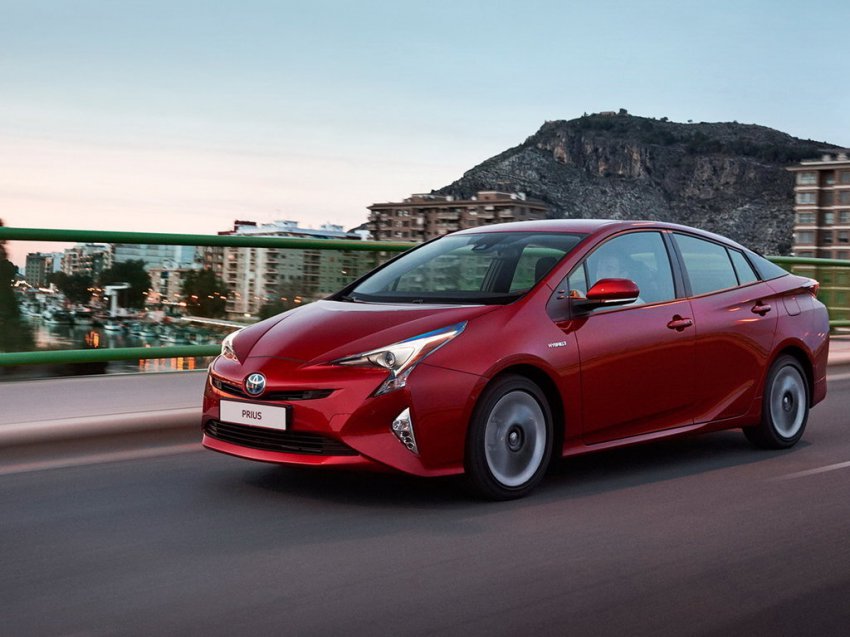 Toyota Prius - цены и комплектации, технические характеристики, фото и отзывы, двигатели и расход топлива, клиренс, обзор Тойота Приус