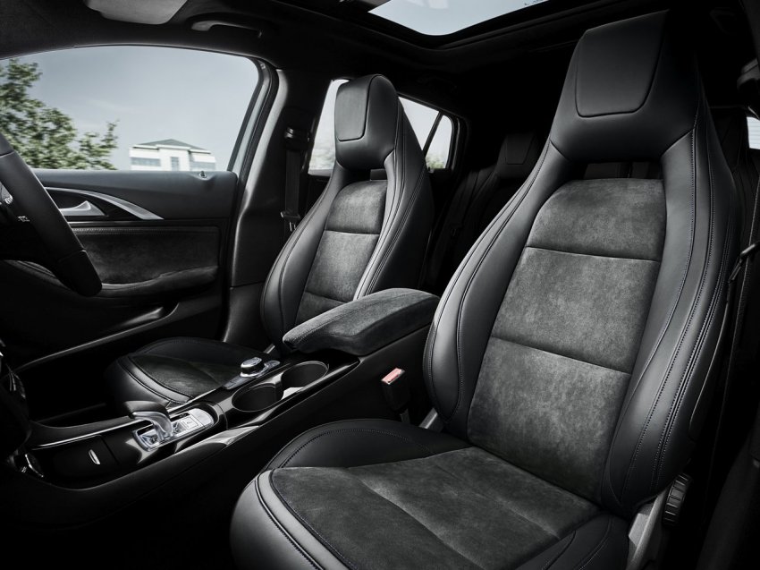 Infiniti Q30 - цены и комплектации, технические характеристики, фото и отзывы, двигатели и расход топлива, клиренс, обзор Инфинити Q30