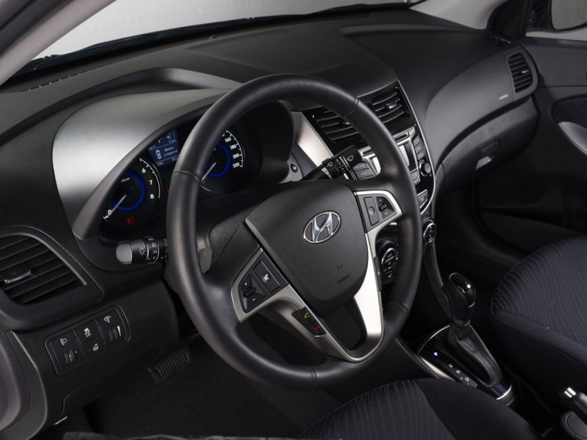 Hyundai Solaris - цены и комплектации, технические характеристики, фото и отзывы, двигатели и расход топлива, клиренс, обзор Хендай Солярис Хэтчбек