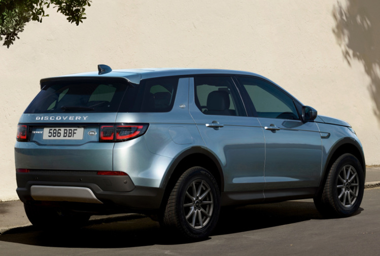 Начались российские продажи обновленного Discovery Sport 2020
