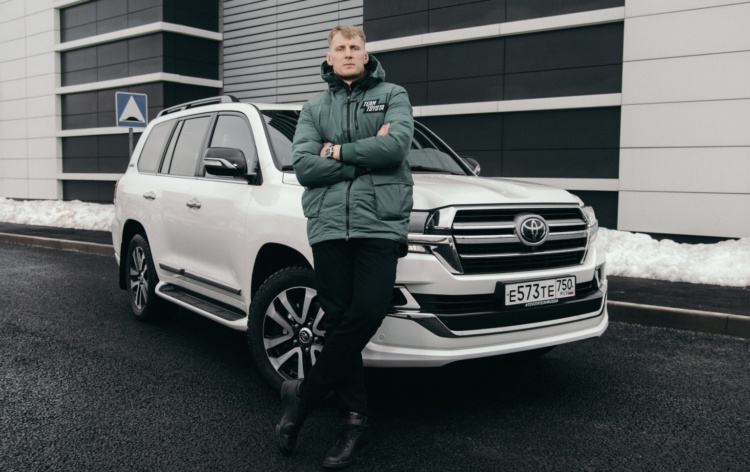 Toyota стала официальным автомобилем UFC