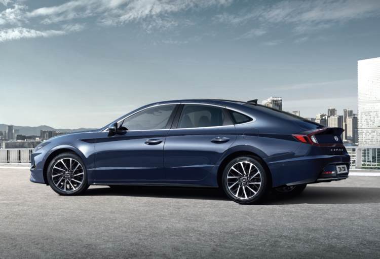 Сколько просят за новую Hyundai Sonata? Седан уже можно заказать