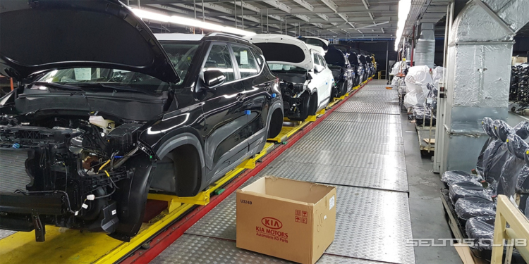 Новый кроссовер KIA для России встал на конвейер (много фото)