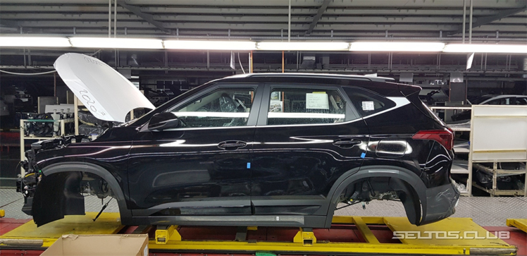 Новый кроссовер KIA для России встал на конвейер (много фото)