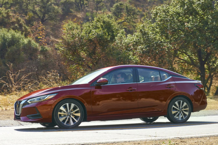 Новый седан Nissan Sentra запатентовали в РФ