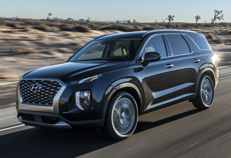 Новому большому кроссоверу Hyundai дали российское имя