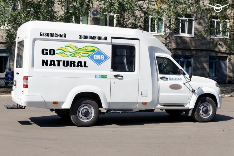 УАЗ представил внедорожный автобус на газу за полтора миллиона (много фото)