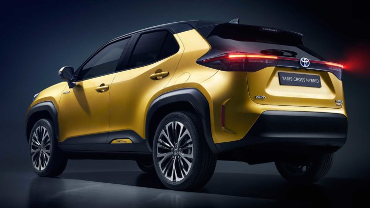 Знакомимся с самым маленьким кроссовером Toyota