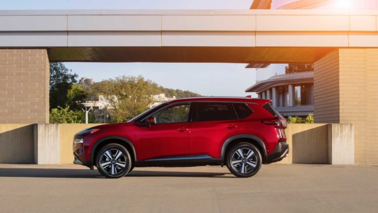 Представлен Nissan X-Trail нового поколения: двухэтажная оптика и третий ряд сидений