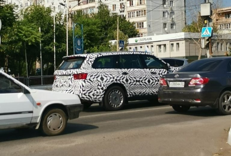 Вы не поверите, где засекли внедорожник Aurus Komendant