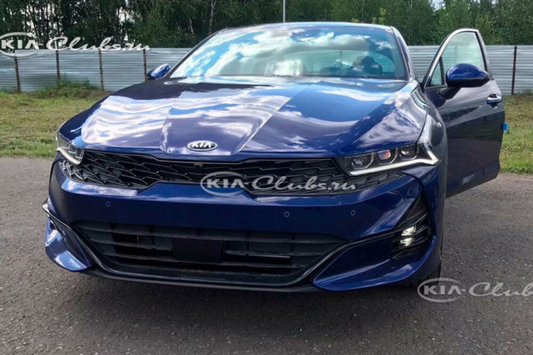 В сети появились новые фото KIA K5