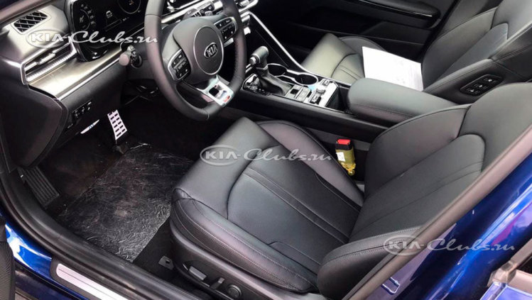 В сети появились новые фото KIA K5