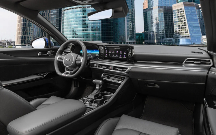 Объявлены российские цены на новый седан KIA K5 (бывшая Optima)