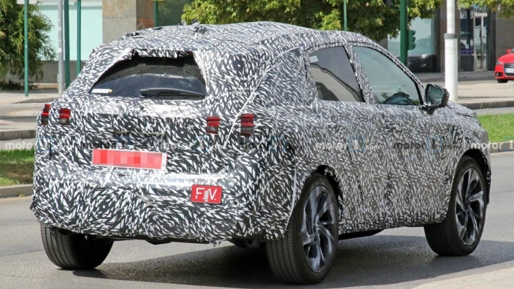 На тестах заметили Qashqai с функцией вождения без рук