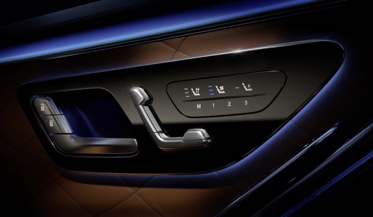 Mercedes-Benz представил шикарный салон нового S-Class (много фото)
