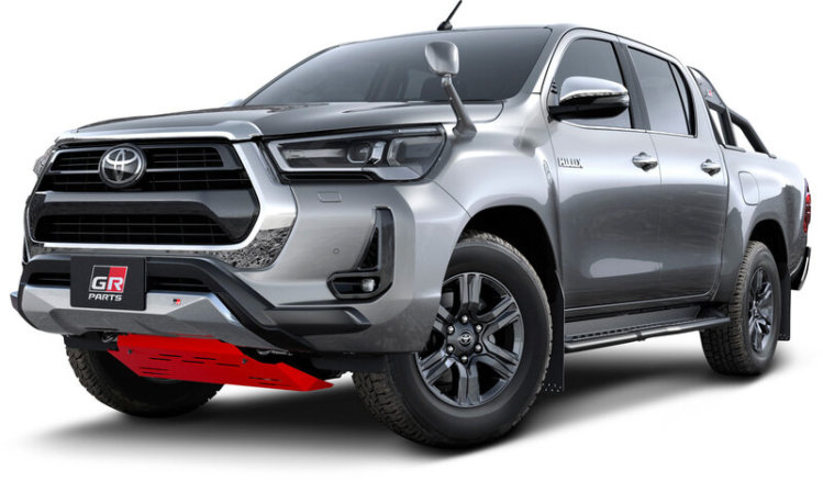 Обновленные Toyota Fortuner и Hilux уже появились у российских дилеров Обновленные Toyota Fortuner и Hilux уже появились у российских дилеров