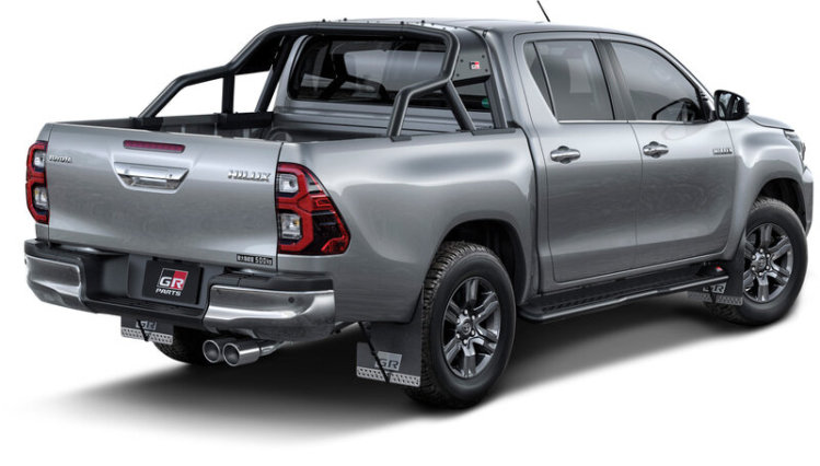 Обновленные Toyota Fortuner и Hilux уже появились у российских дилеров Обновленные Toyota Fortuner и Hilux уже появились у российских дилеров