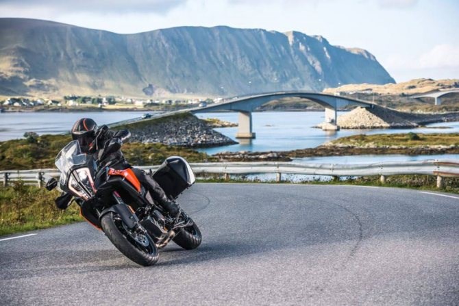 Ктм 1290 Super Adventure s 2021 Видео Обзор… Противобуксовочная система