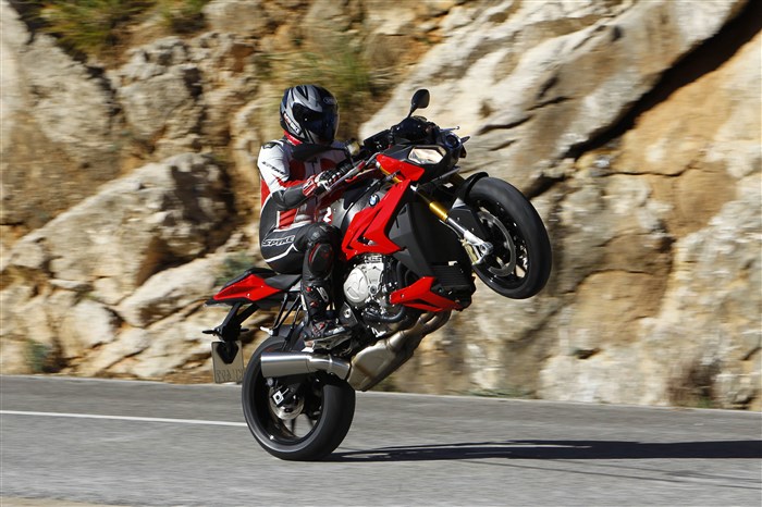 Сколько Стоит Спортбайк Бмв 1000 rr Цена – Недостатки и преимущества