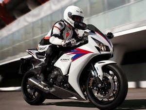 Хонда Мотоцикл Новая 700 Кубов Цены. Коротко о honda