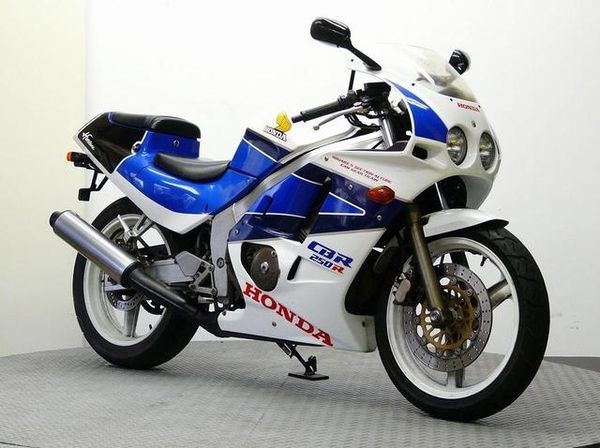 Топливный Кран Honda Cbr 600 f2. История модели