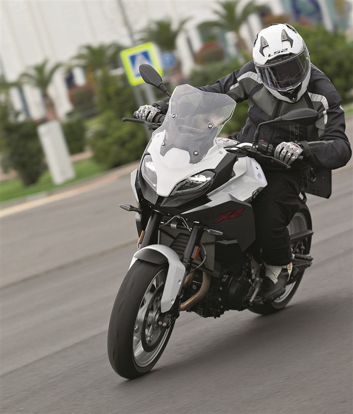 Как Подтянуть Цепь на Bmw S1000xr © Есть ли минусы Как Подтянуть Цепь на Bmw S1000xr © Есть ли минусы