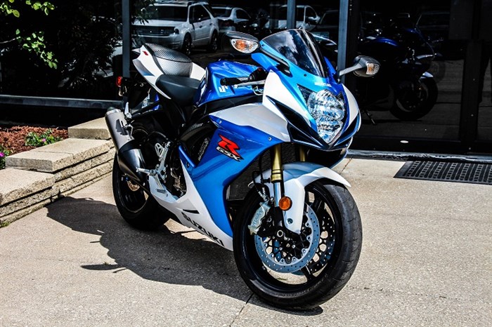Перья на Suzuki Gsx r 750 k4 © Gsx-r750 1985 редактировать