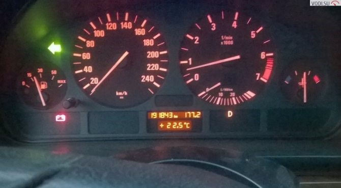 Не Горит Лампочка на Аккумуляторе Автомобиля Немного теории