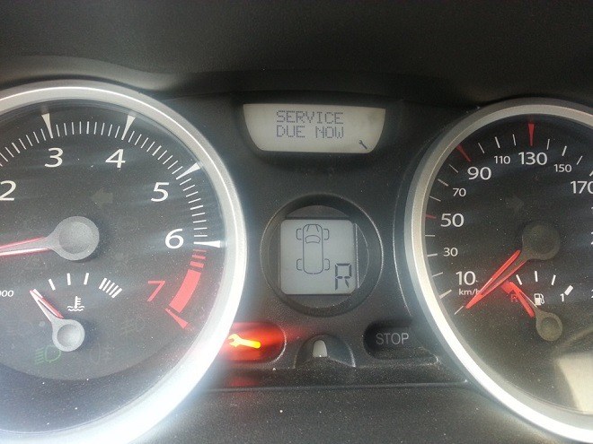 Рено Меган 2 Надпись Check Emissions. Втягивающее реле