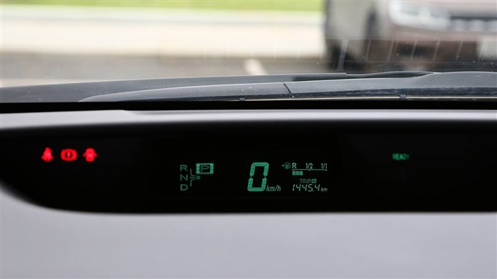 Как Сбросить Ошибку на Toyota Prius… Приус не запускается