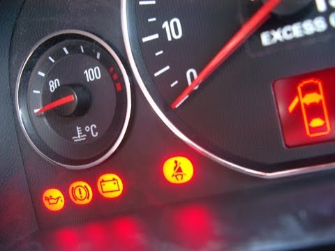 Ошибка в Шкоде Фабия Что то с Рулем. Информационные значки