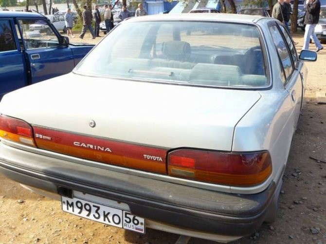 Габариты не Горят Toyota Corona Premio – Блок в салоне